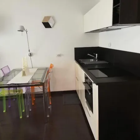 Apartment Delightful Two-room In Brera